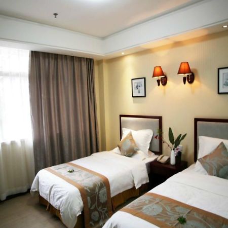 Kingstyle Railway Station Hotel Guangzhou Exterior photo